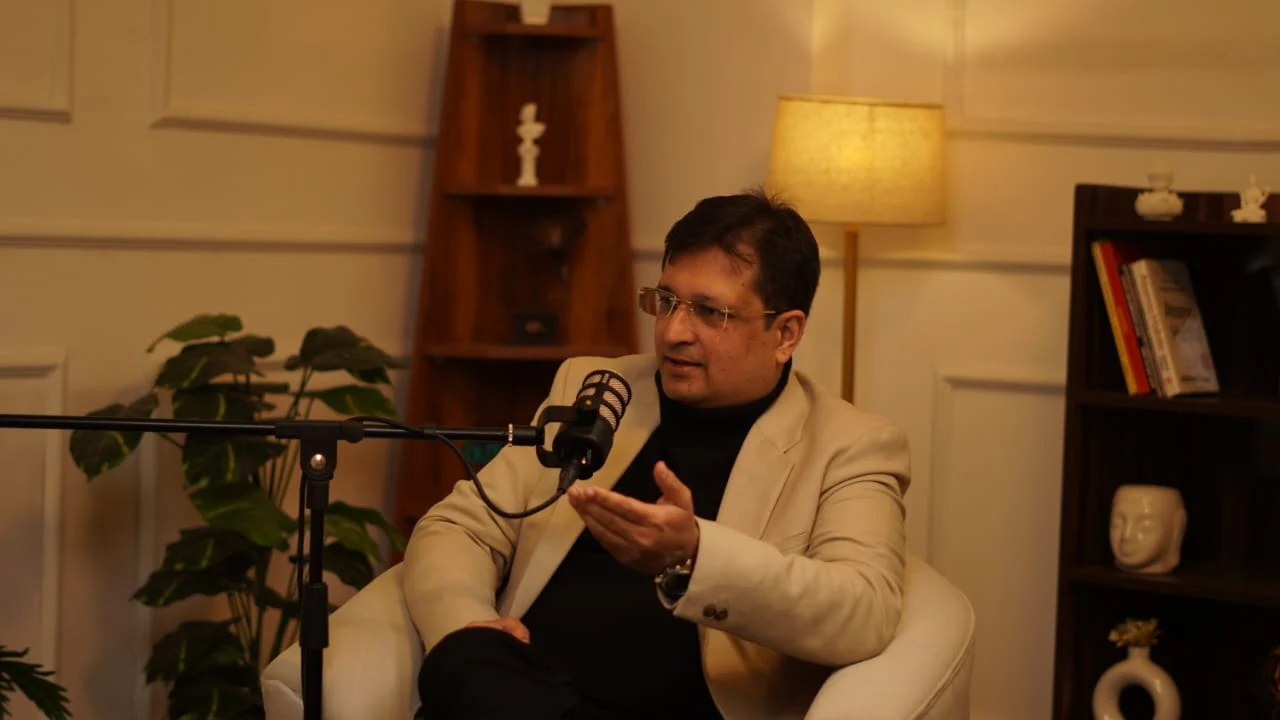 Mr. Abhinandan Kumar